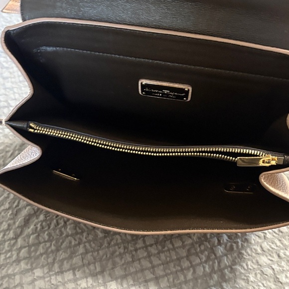 Salvatore Ferragamo Beige Crossbody Bag - Picture 3 of 5